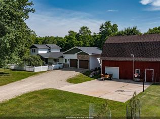 E174 Cobbtown Rd, Waupaca, WI 54981