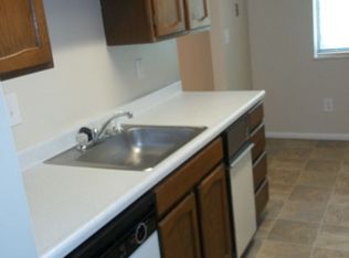 4000 Logan Gate Rd APT 14, Youngstown, OH 44505