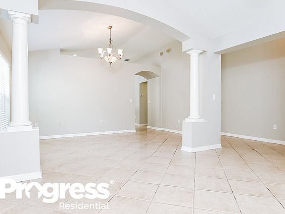 4th image of 7613 Wiltshire Park Pl