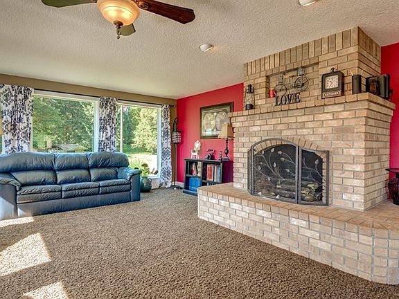 5th image of 18612 NE Neer Cir