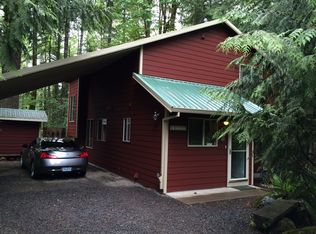 64777 E Riverside Dr, Brightwood, OR 97011