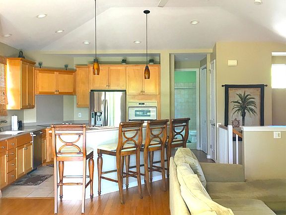 3rd image of 80 Ahekolo St