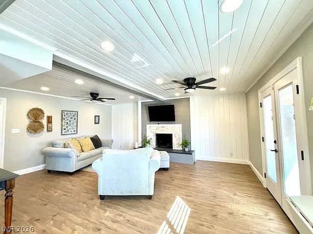 2246 Windsor Dr — Photo 17