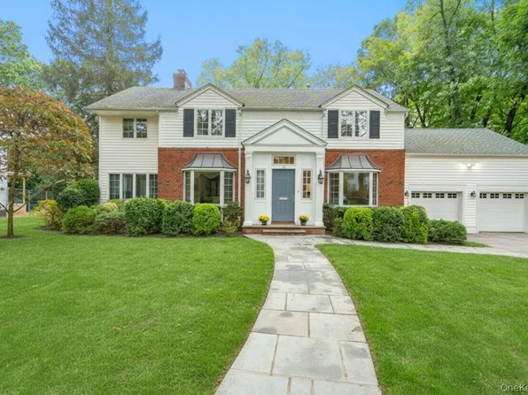 12 Chester Drive, Great Neck, NY 11021