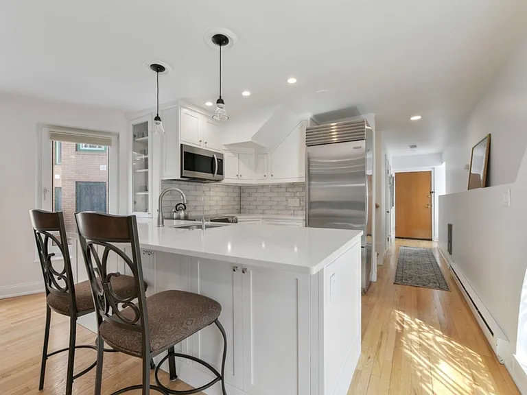 230 Independence Dr #6D — Photo 4