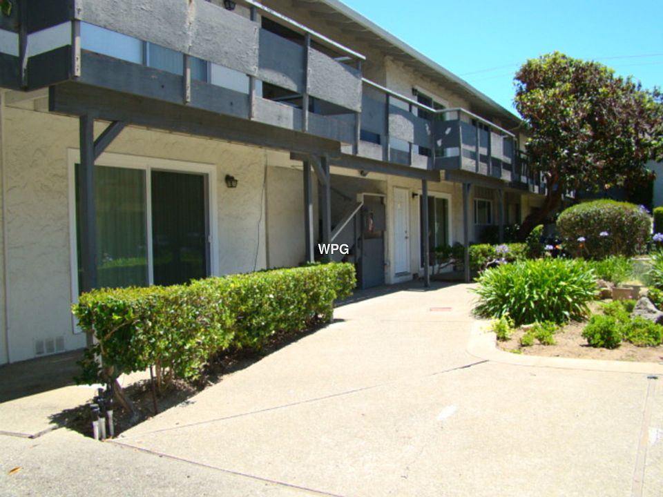 2nd image of 1698 Ontario Dr APT 14