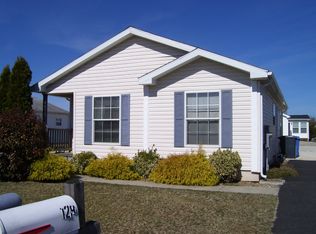 129 Perrys Ln, Manahawkin, NJ 08050