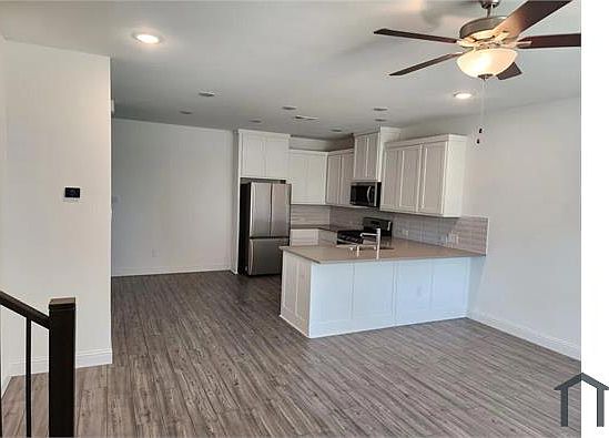 5th image of 4329 Fall Blossom Dr