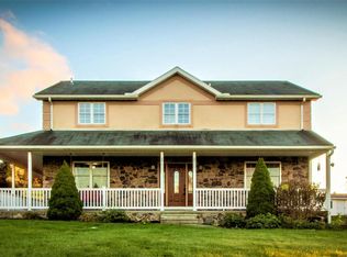 473 Sunday Rd, Lenhartsville, PA 19534