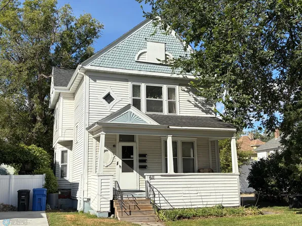 611 9th Ave N, Fargo, ND 58102