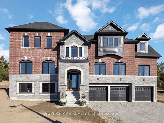 2nd image of 2236 Pemberton Way