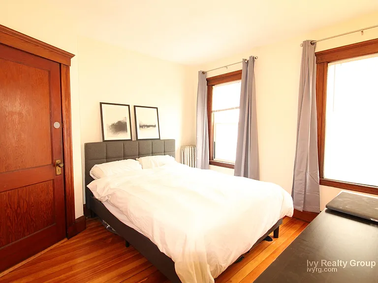 19-21 Burnham St #19 — Photo 6