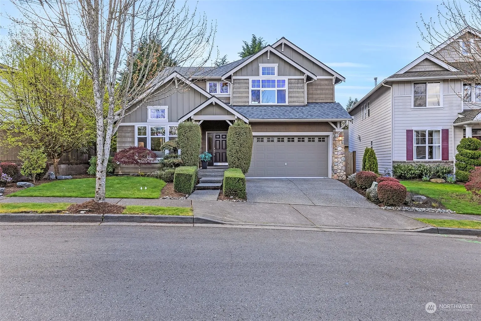 16623 NE 117th Way photo 1