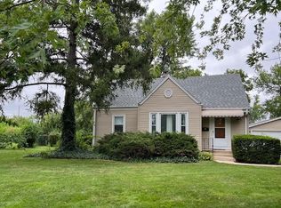 1704 Greenleaf Ave, Des Plaines, IL 60018