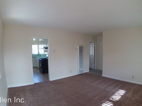 3rd image of 406 E Palmer Ave APT 26