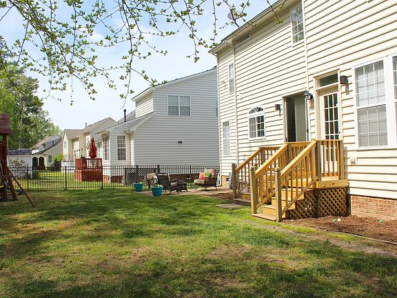 5th image of 13554 Whippingham Pkwy