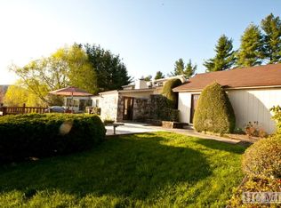 6362 Big Ridge Rd, Glenville, NC 28736