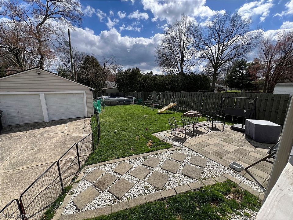 2nd image of 3629 Dover Rd