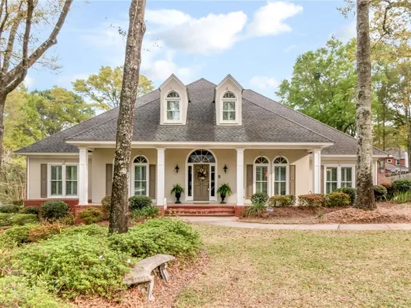 2875 Briarfield Ln, Mobile, AL 36693