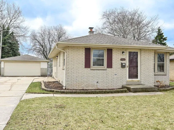 1523 West Iona TERRACE, Milwaukee, WI 53221