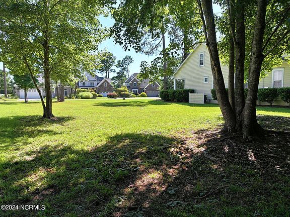 2nd image of 1458 Pinecroft Lane SE