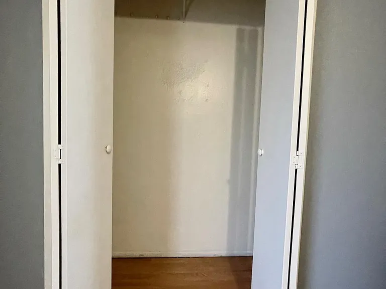 132 Simpson St #A — Photo 15