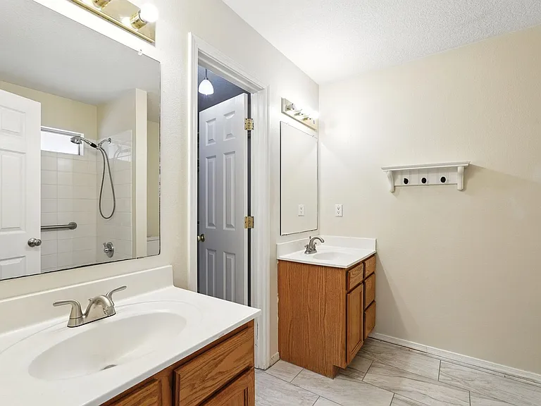 6505 Evesham Rd NW — Photo 16