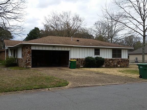 2nd image of 21 Lee Oaks St