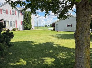 15251 W Coffman Rd, Forreston, IL 61030