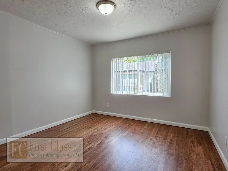 3601 SE Francis St — Photo 9
