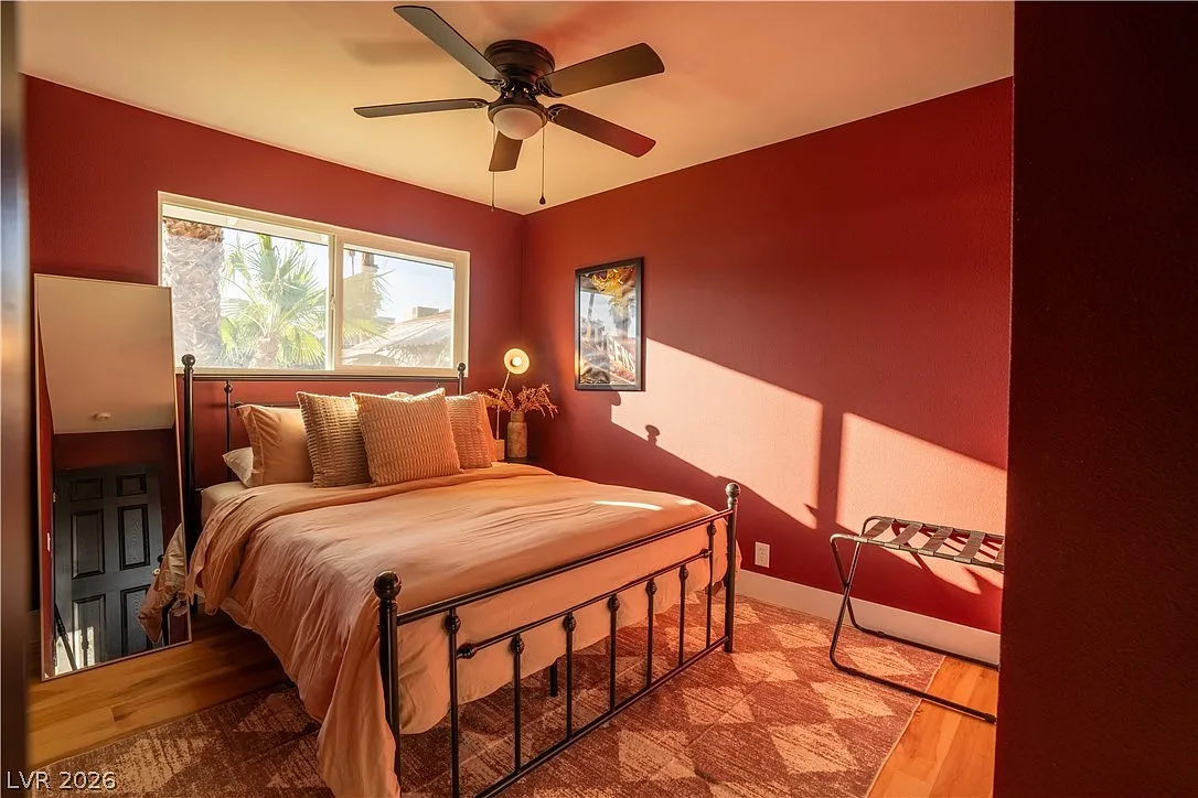5 bed, 3.0 bath, 1942 sqft, $5,000 — Photo 4