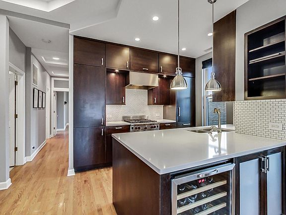 4th image of 4824 N Paulina St #3