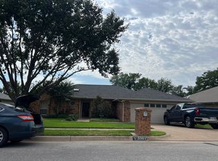 3301 Timber Grove Dr, Bedford, TX 76021