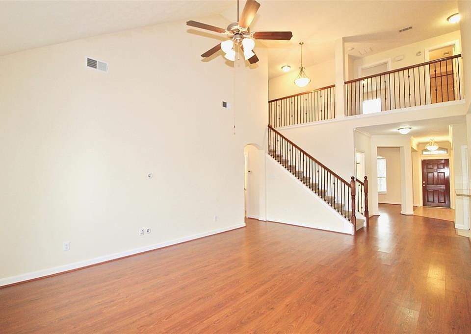 1st image of 7922 Summit Cliff Ct