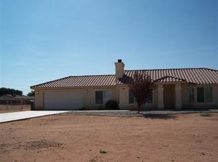 15816 Winnebago Rd, Apple Valley, CA 92307