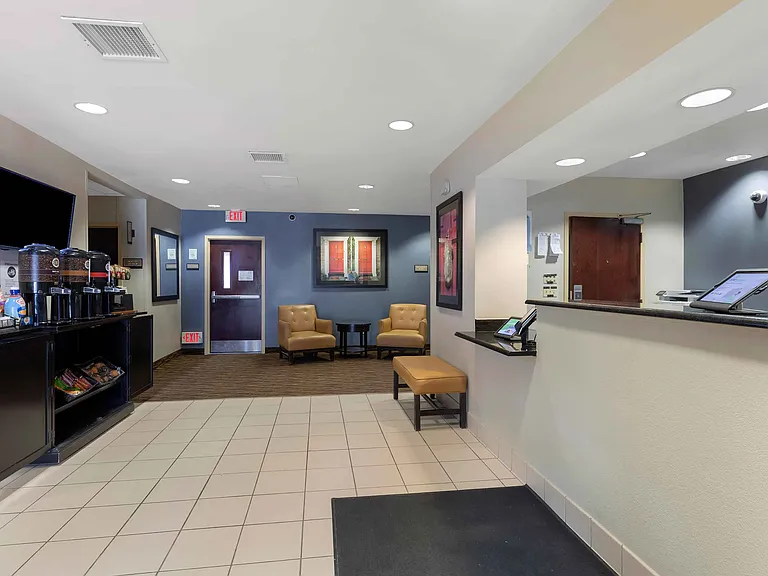 Lobby and Guest Check-in