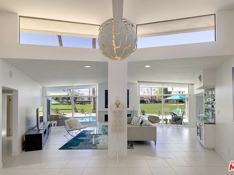 37641 Peacock Cir — Photo 2