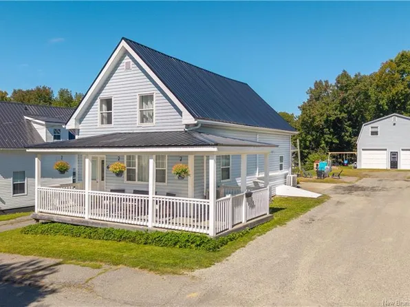 6 Armstrong St, Saint Stephen, NB E3L 2M4