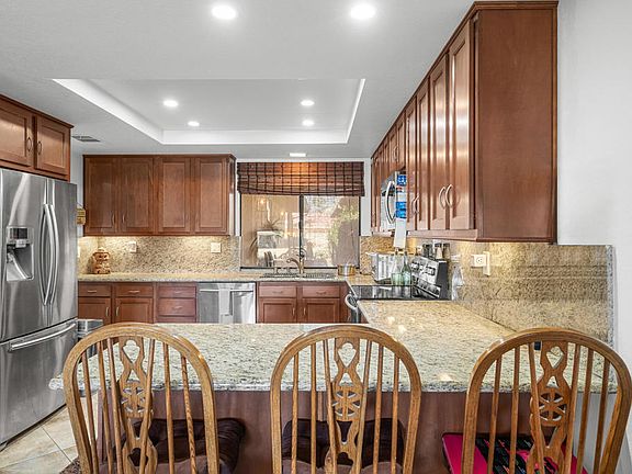 2nd image of 40 Camino Arroyo Pl