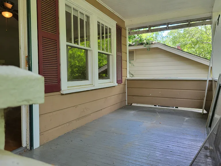 76 Lanvale Ave — Photo 12