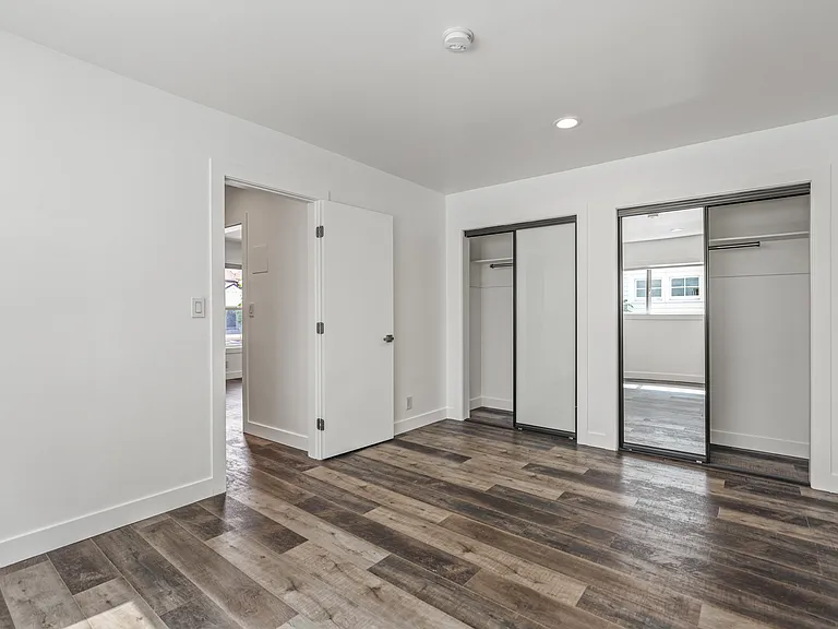 2730 Raymond Ave #I — Photo 12