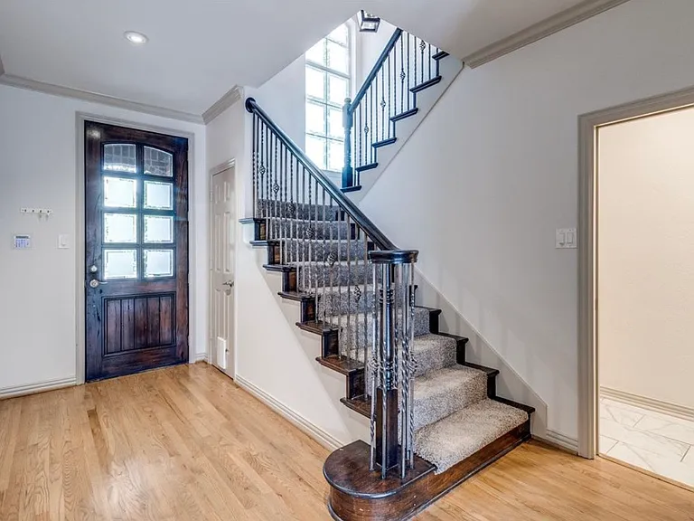 3719 Douglas Ave — Photo 4