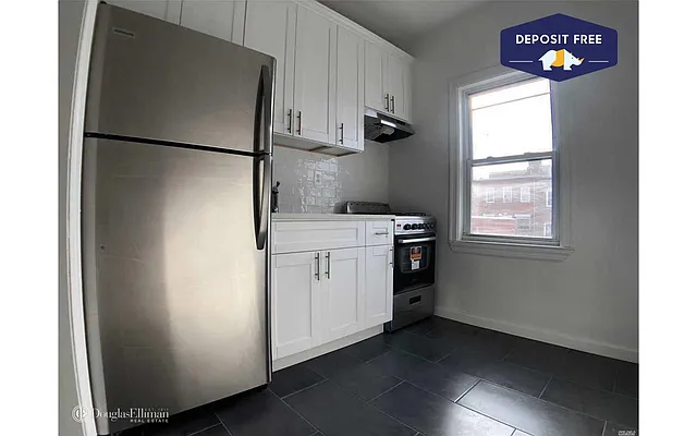 Rented by Douglas Elliman | media 18