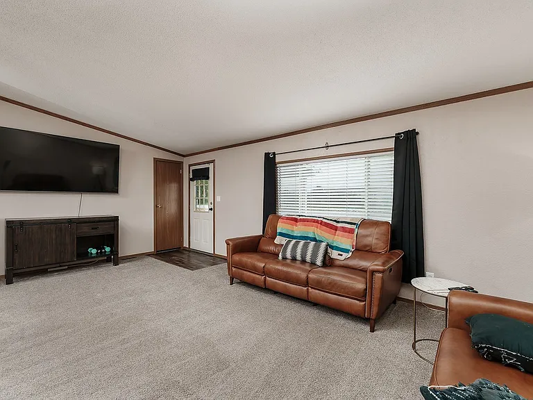 2930 Shale Rock Dr — Photo 3