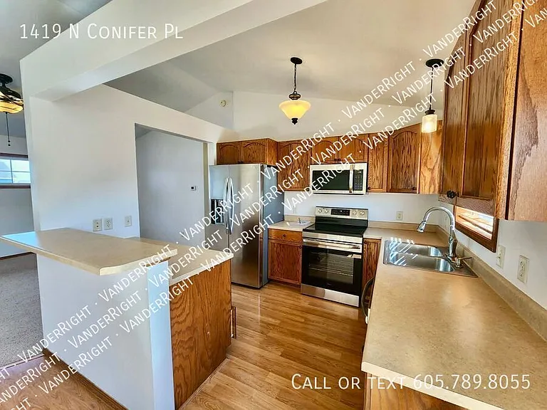 1419 N Conifer Pl — Photo 8