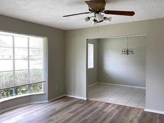3rd image of 3303 High Pine Ct