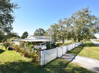 206 Robinson St, Auburndale, FL 33823