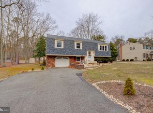 245 Oakshade Rd, Tabernacle, NJ 08088