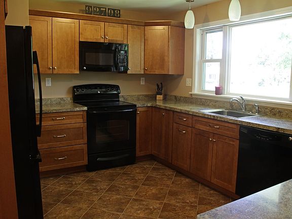 Kitchen w/ new Maple Cabinets