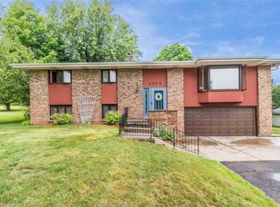 2332 Springvale Rd, Duluth, MN 55811